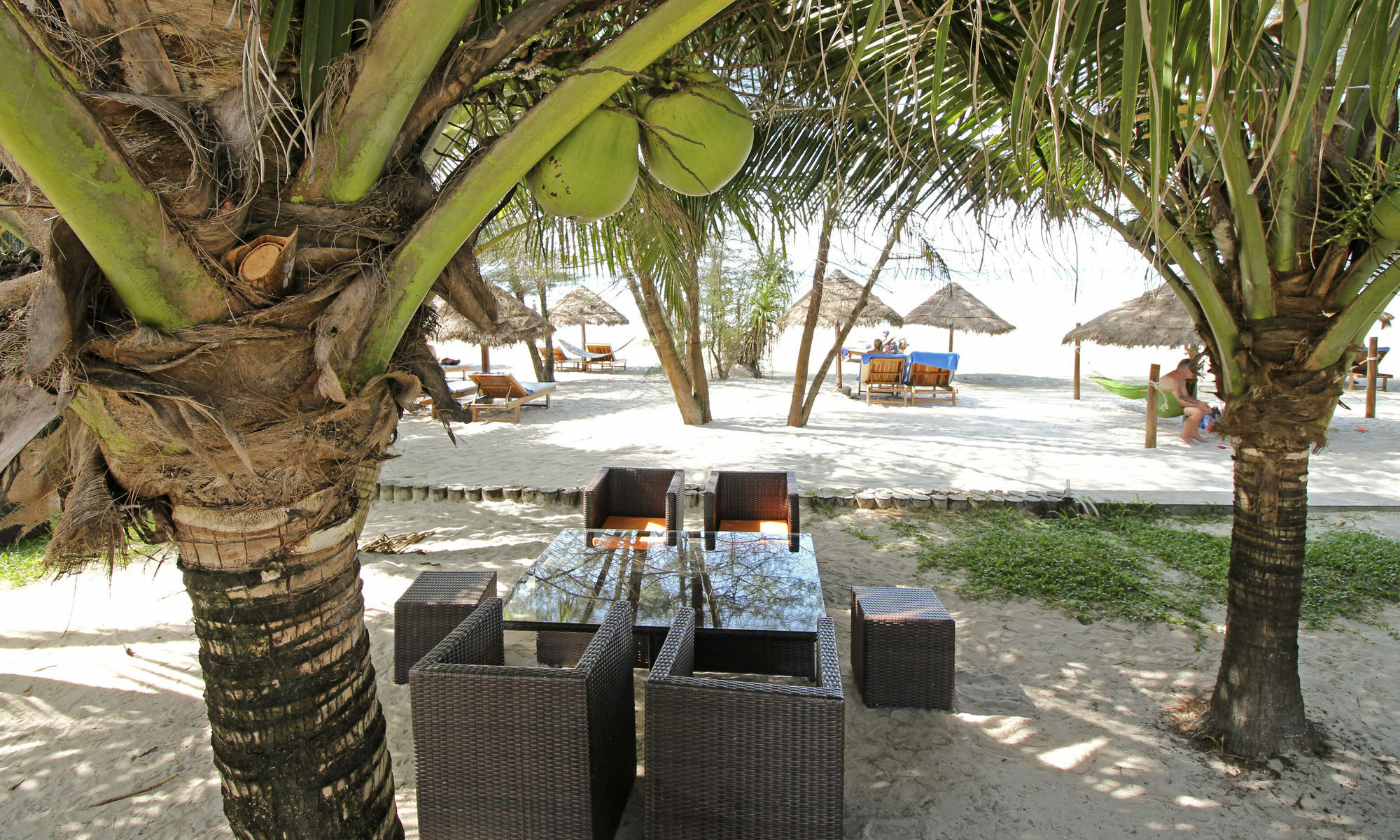 Sunset Lounge